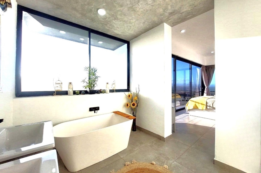 4 Bedroom Property for Sale in Blue Waters Estate Eastern Cape